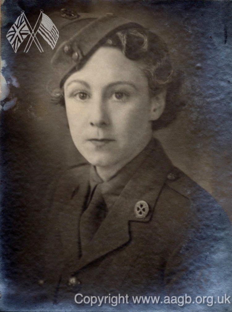 O0S7JN%iTbKNQIldiFP9dg_thumb_9262Watermarked